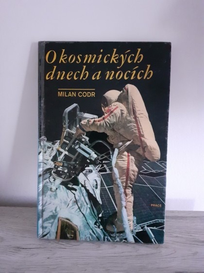 O kosmických dnech a nocích