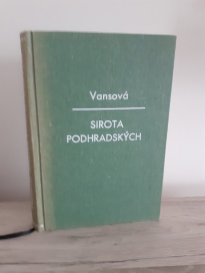 Sirota Podhradských