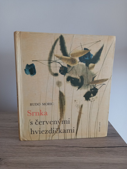 Srnka s červenými hviezdičkami